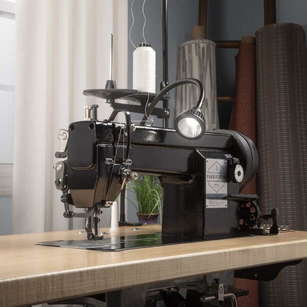 Sailrite Deluxe Fabricator Sewing Machine (220V)