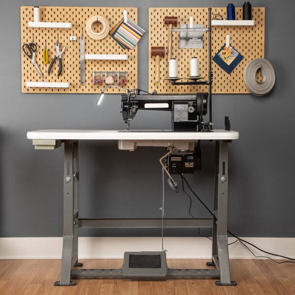 Sailrite Standard Fabricator Sewing Machine (220–240V)